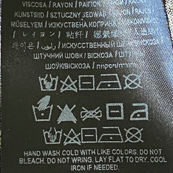 NWOT Guess Floral Wrap Dress - Picture 9 of 10